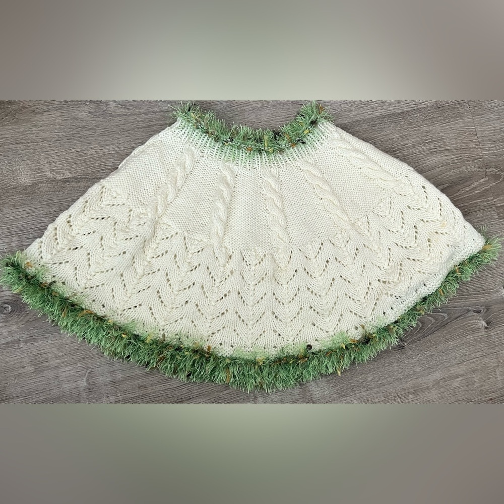 Handmade off white / green fringe crochet skirt girls size 5/6 Moana Costume